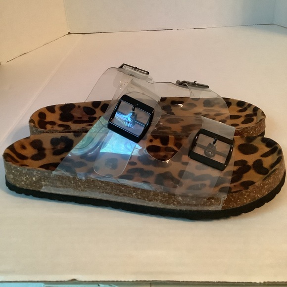 Outwoods Shoes - Outwoods Slip On Sandal Size 7